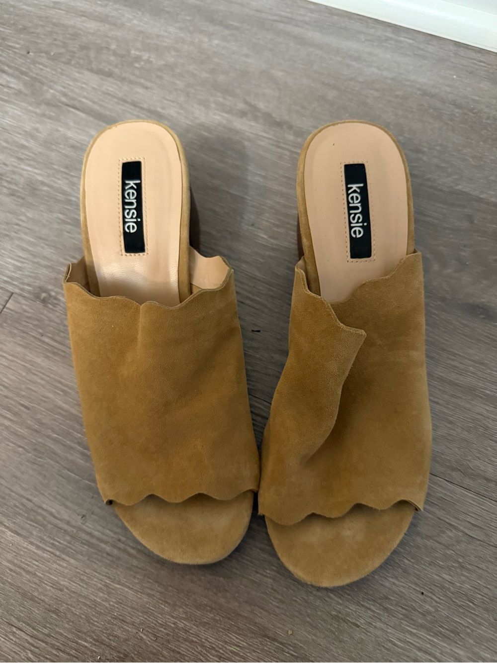 Kensie Camel Suede Scalloped Block Heel Mules - Picture 3 of 4
